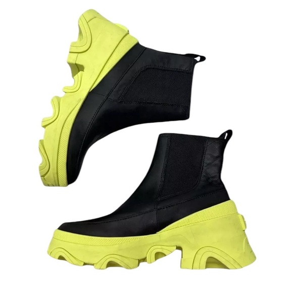 Sorel Waterproof Leather Brex Chelsea Boot Black with Yellow Sole Size 10 NWT - Picture 4 of 9